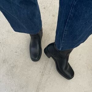 FRYE Short campus zipper boots size 10.5 zip up shortie